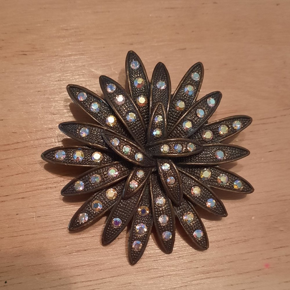 Vtg. Bronze Tone AB Rhinestones Flower Brooch
